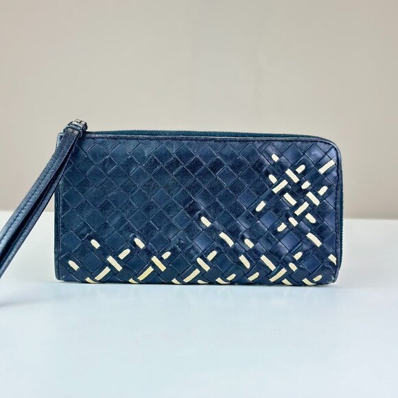 Bottega Veneta Handbags - Bottega Veneta Black Leather Wallet